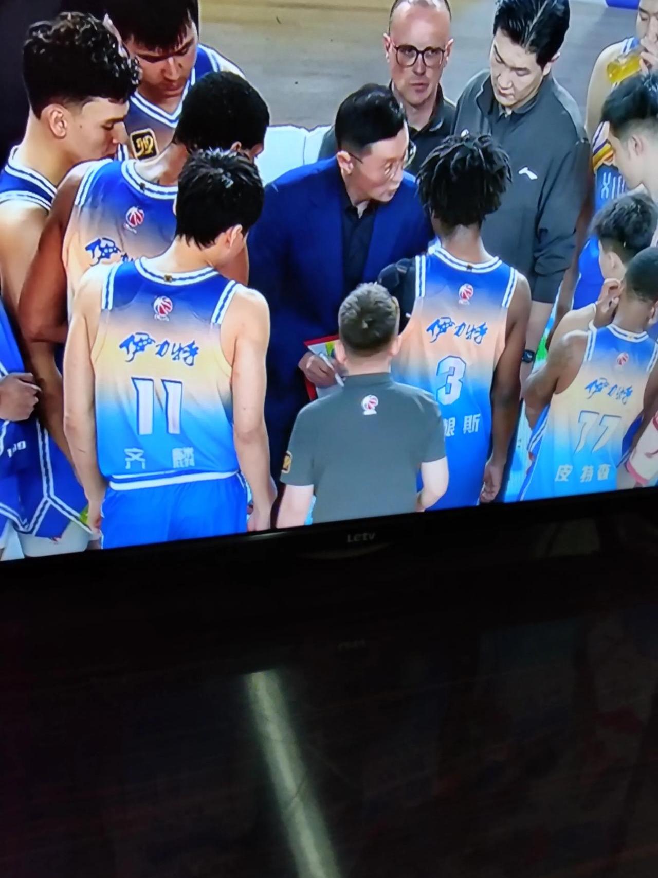 转会期新疆广汇内部沟通：NBA季后赛节点到来，气氛紧张，训练强度明显提升的简单介绍